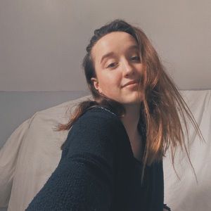 Meet your Posher, Ella